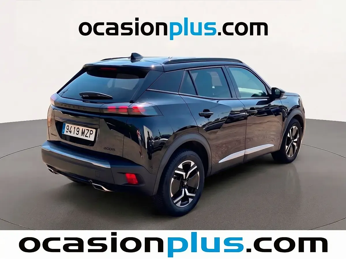 Usado Peugeot 2008 Allure 145 CV (106 kW) 2025 Negro SUV