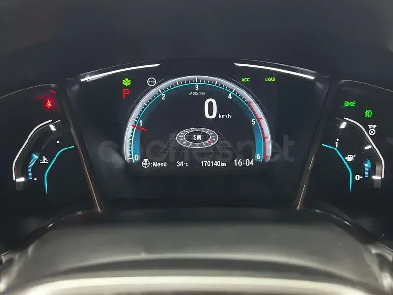 Usado Honda Civic Executive 120 CV (88 kW) 2019 Gris / plata Berlina