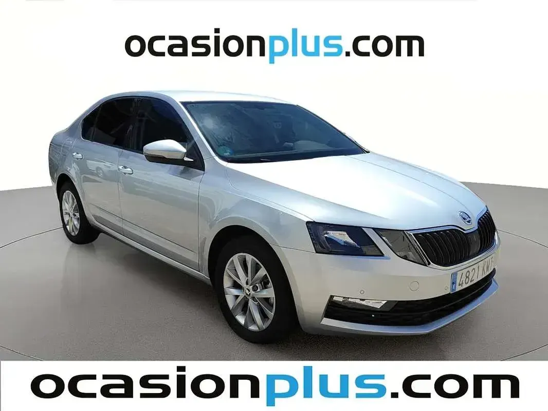 Usado Skoda Octavia Ambition 110 CV (80 kW) 2018 Gris Utilitario