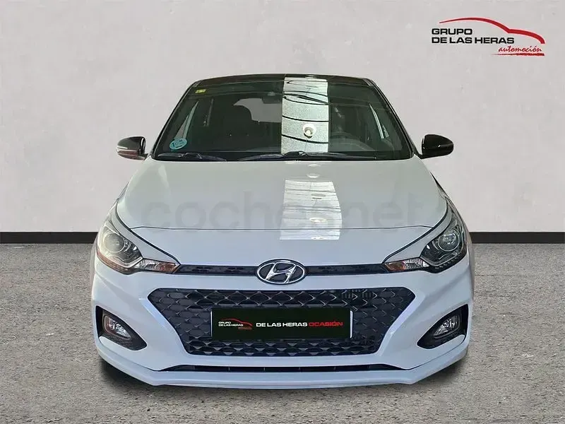 Usado Hyundai i20 100 CV (73 kW) 2020 Blanco Utilitario