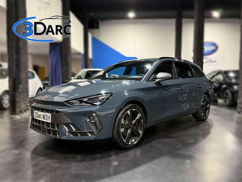 Usado Cupra Leon 150 CV (110 kW) 2024 Gris Utilitario