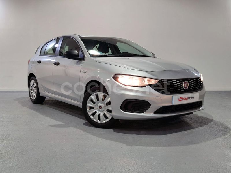 Gris Usado 2019 Fiat Tipo Business Berlina | 11.900 € (Precio justo) - Imagen 1/4