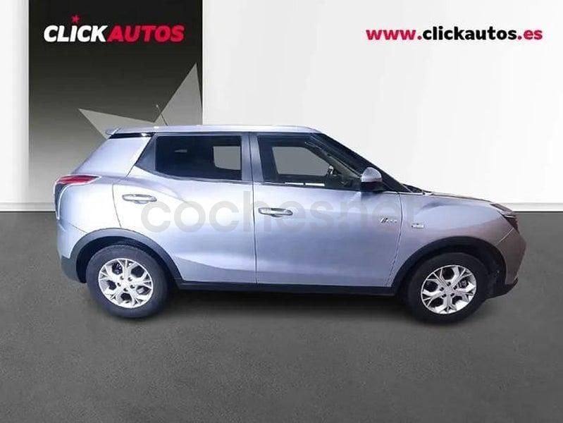 Usado Ssangyong (KGM) Tivoli 163 CV (119 kW) 2025 Gris / plata SUV