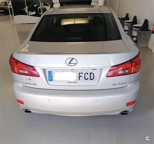 Usado Lexus IS250 Sport Line 208 CV (152 kW) 2006 Gris / plata Berlina