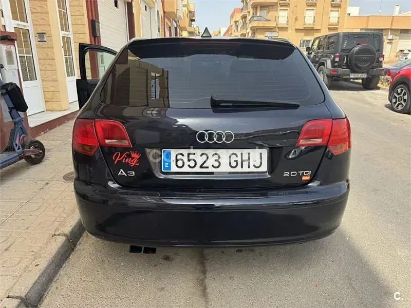 Usado Audi A3 Ambiente 140 CV (102 kW) 2008 Negro Utilitario