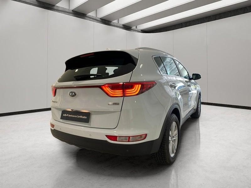 Usado Kia Sportage 115 CV (84 kW) 2016 Blanco SUV