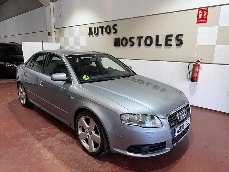Usado Audi A4 170 CV (125 kW) 2006 Gris / plata Berlina