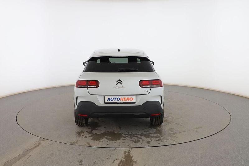 Usado Citroën C4 Feel 82 CV (60 kW) 2018 Blanco SUV
