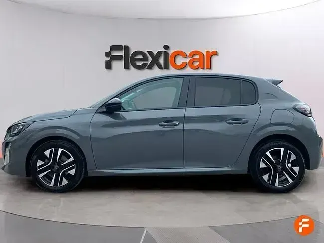 Usado Peugeot 208 Allure 100 CV (73 kW) 2025 Gris Utilitario