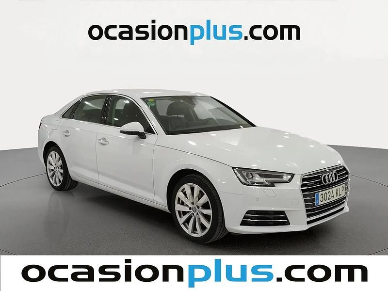 Usado Audi A4 Design 190 HP (139 kW) 2018 Branco Sedan