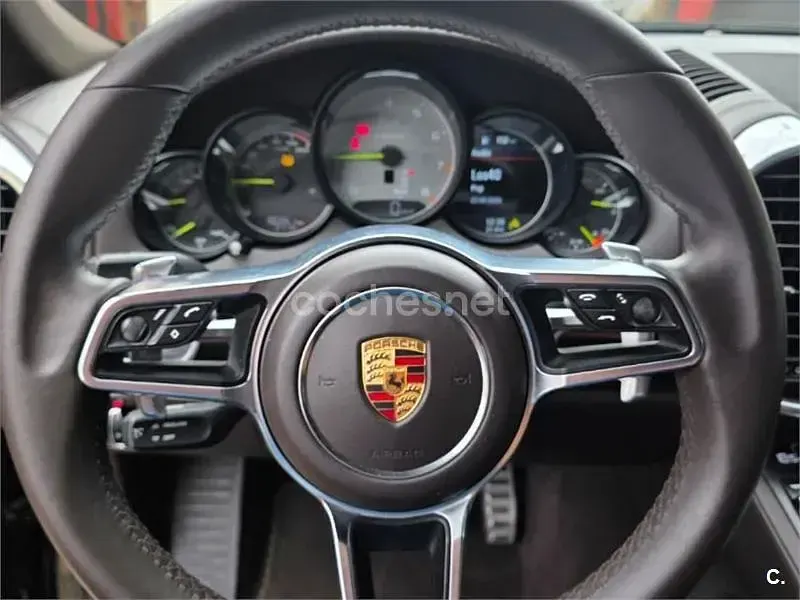 Usado Porsche Cayenne S E-Hybrid 416 CV (305 kW) 2015 Negro SUV