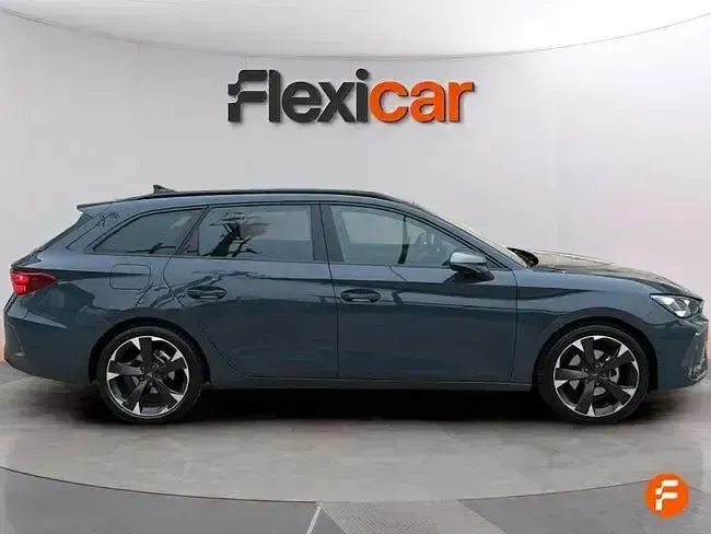 Usado Cupra Leon 150 CV (110 kW) 2025 Gris