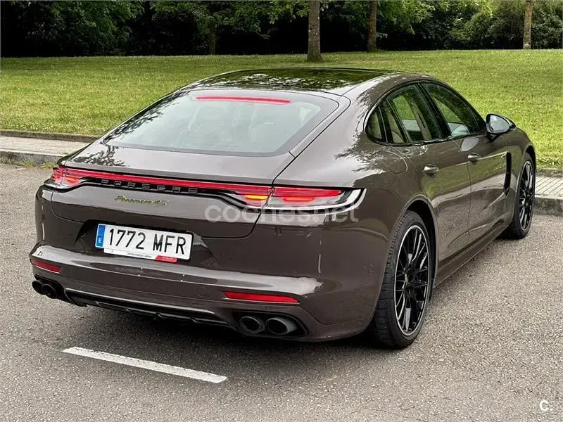 Usado Porsche Panamera 4S 560 CV (411 kW) 2023 Marrón Berlina