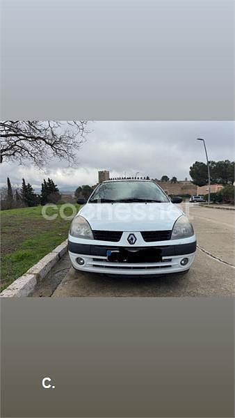 Usado Renault Clio II Authentique 75 CV (55 kW) 2004 Blanco Berlina