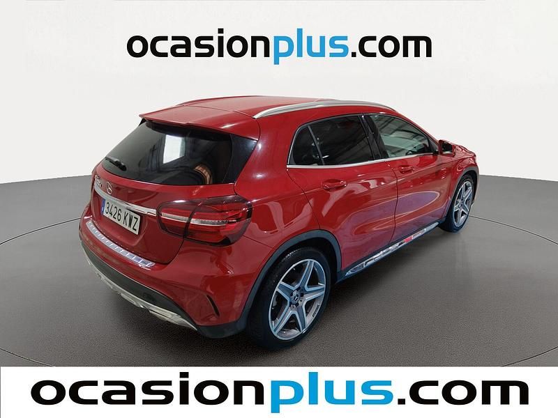 Usado Mercedes GLA200 136 CV (100 kW) 2019 Rojo SUV