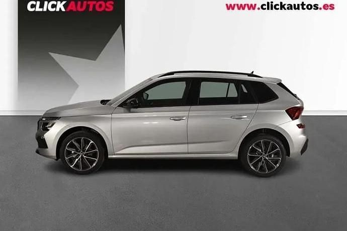 Usado Skoda Kamiq Sport 115 CV (84 kW) 2025 Plata SUV