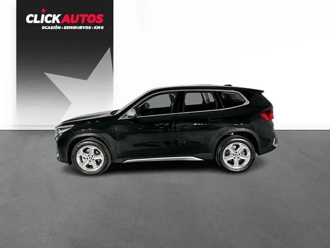 Käytetty BMW X1 150 HP (110 kW) 2024 Musta Katumaasturi