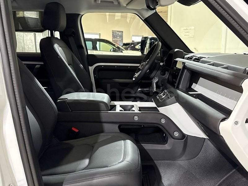 Usado Land Rover Defender S 249 HP (183 kW) 2025 Branco SUV