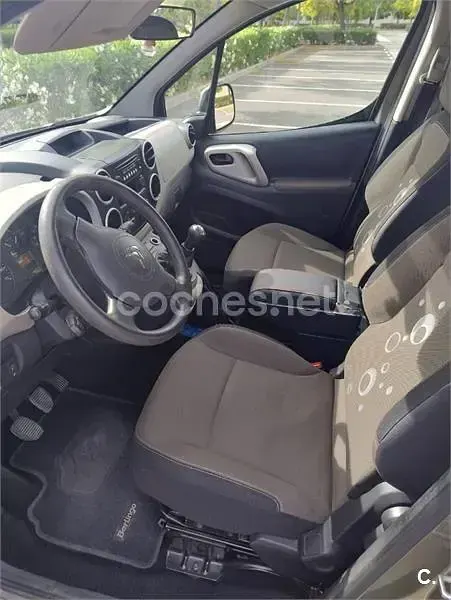 Usado Citroën Berlingo Live 100 CV (73 kW) 2016 Marrón Monovolumen