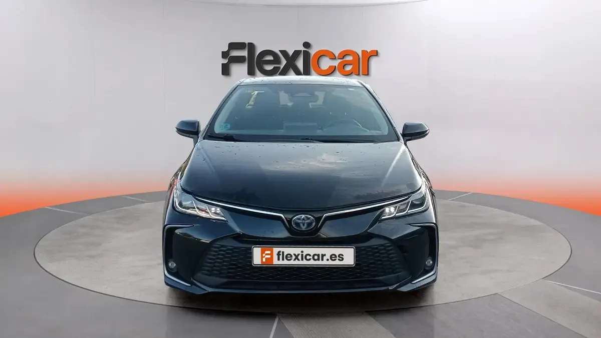 Usado Toyota Corolla Active 140 CV (102 kW) 2023 Negro Berlina