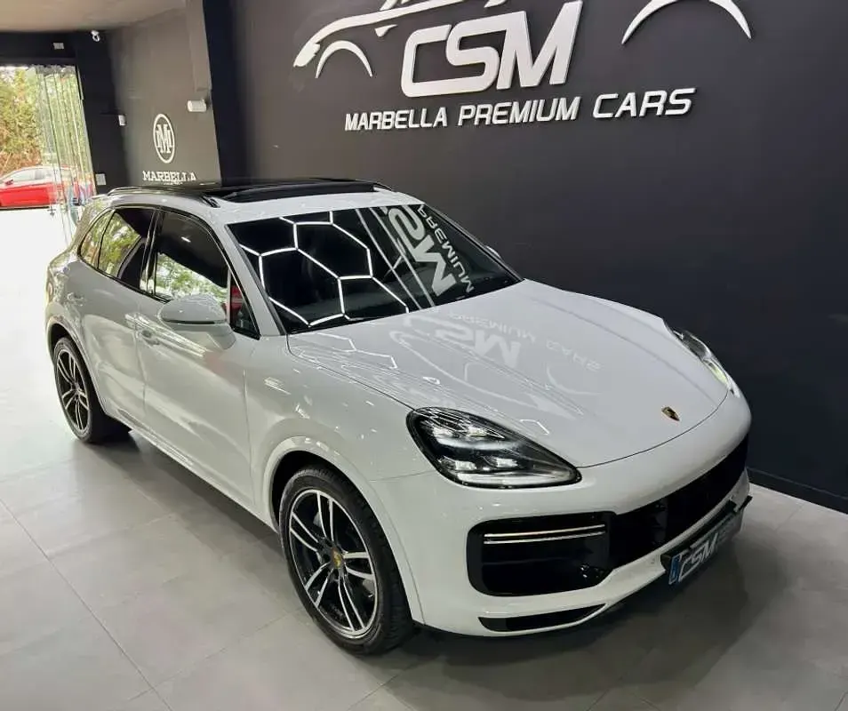 Usado Porsche Cayenne 549 CV (403 kW) 2018 Blanco SUV
