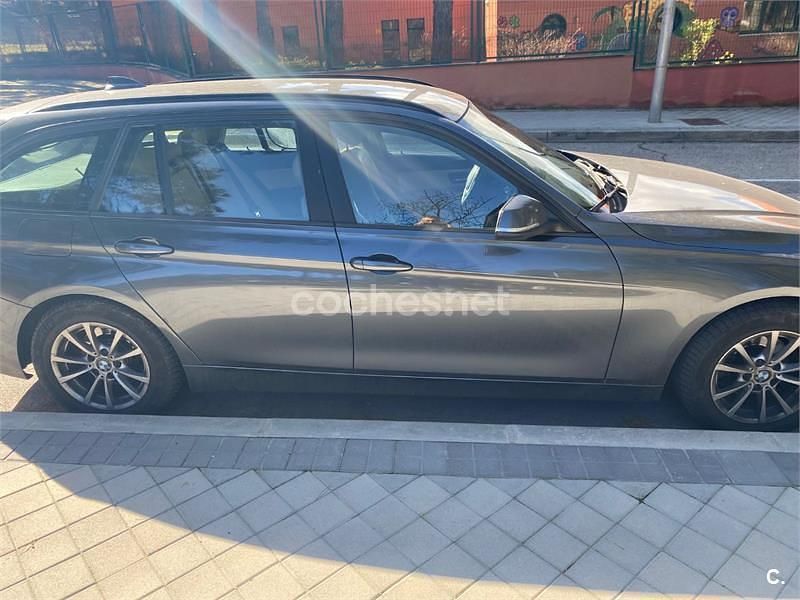 Usado BMW 318 143 CV (105 kW) 2015 Gris / plata Familiar