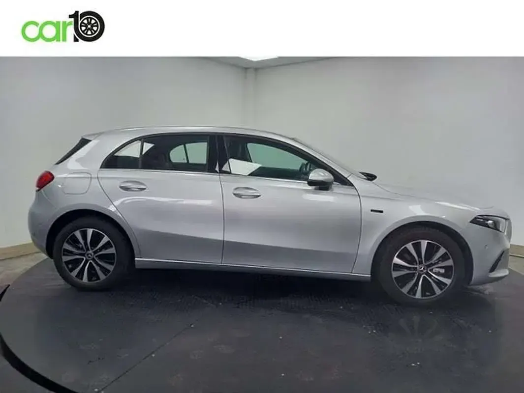 Usado Mercedes A250 218 CV (160 kW) 2021 Gris Berlina