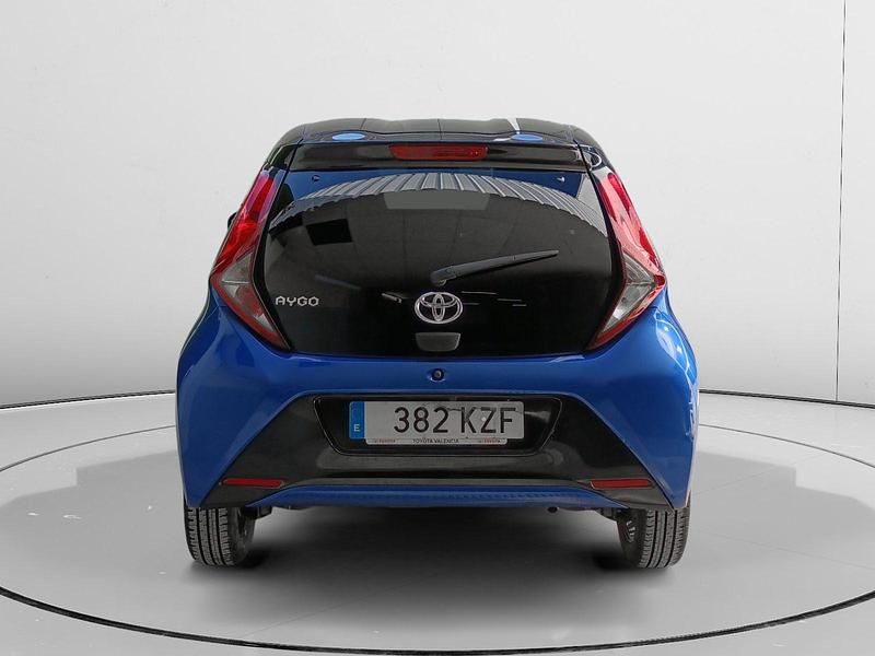 Usado Toyota Aygo 72 CV (52 kW) 2019 Utilitario
