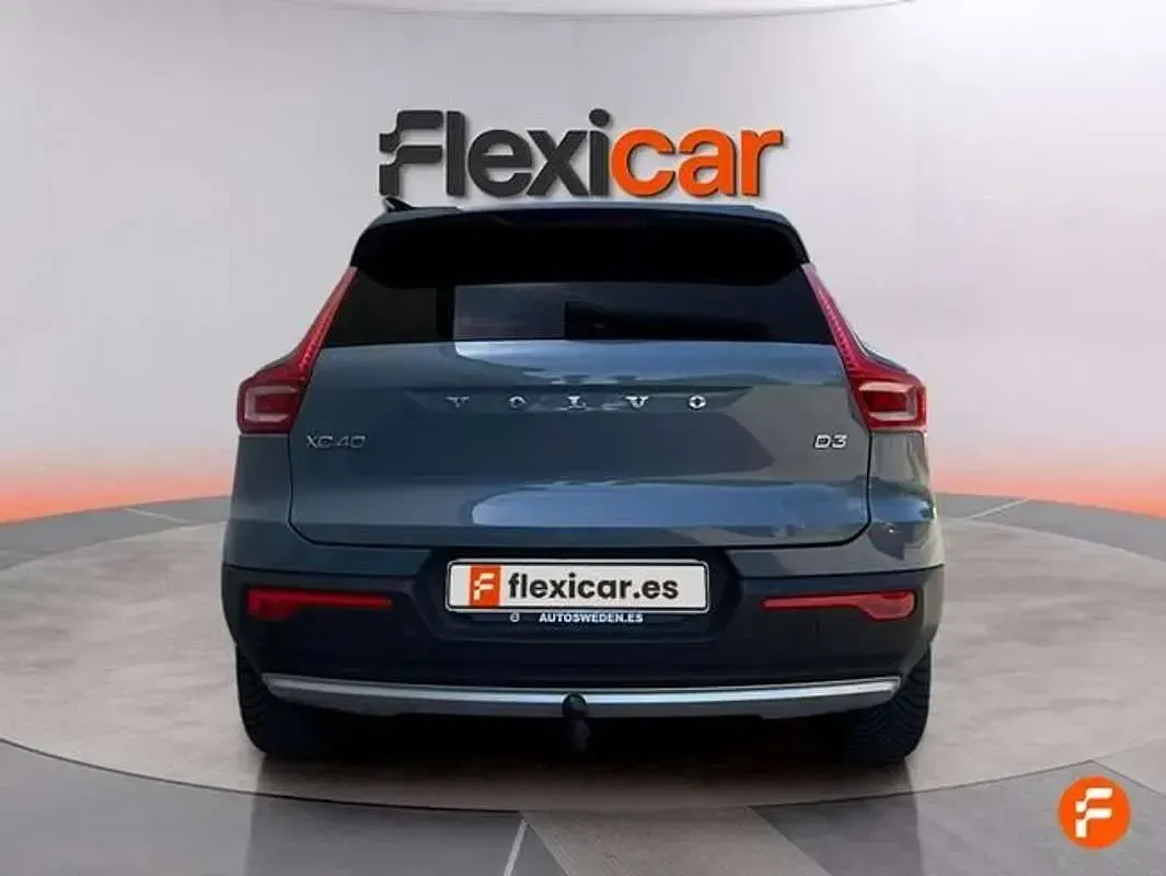 Usado Volvo XC40 150 CV (110 kW) 2019 Gris SUV