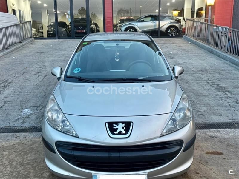 Gris / plata Usado 2007 Peugeot 207 Berlina | 3299 € (Precio justo) - Imagen 1/4
