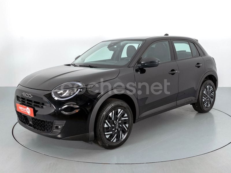Negro Nuevo 2025 Fiat 600 SUV | 22.000 € (Buen precio) - Imagen 1/4