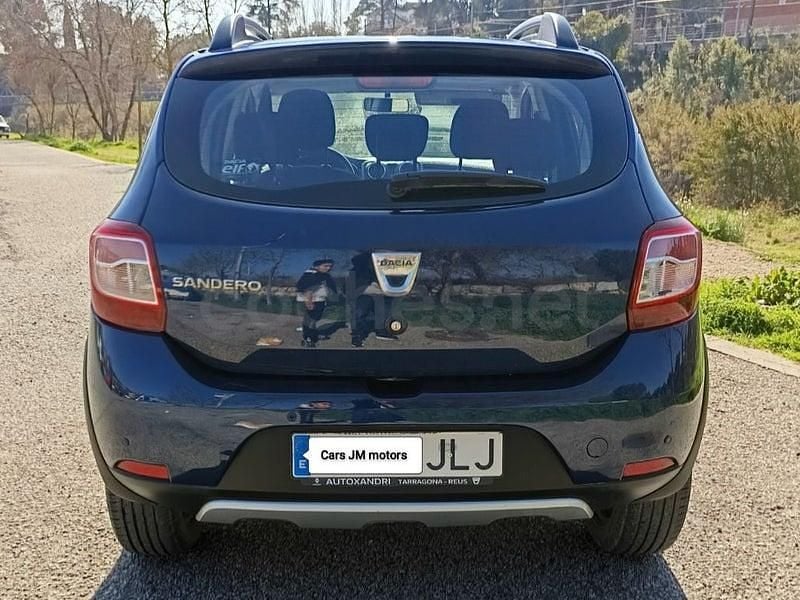 Usado Dacia Sandero Stepway 90 CV (66 kW) 2016 Azul Berlina