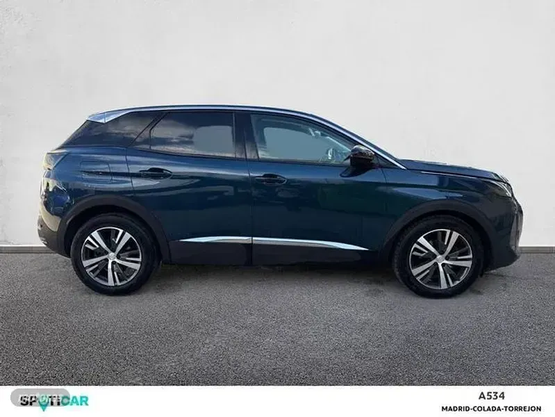 Usado Peugeot 3008 Allure 130 CV (95 kW) 2022 Azul SUV