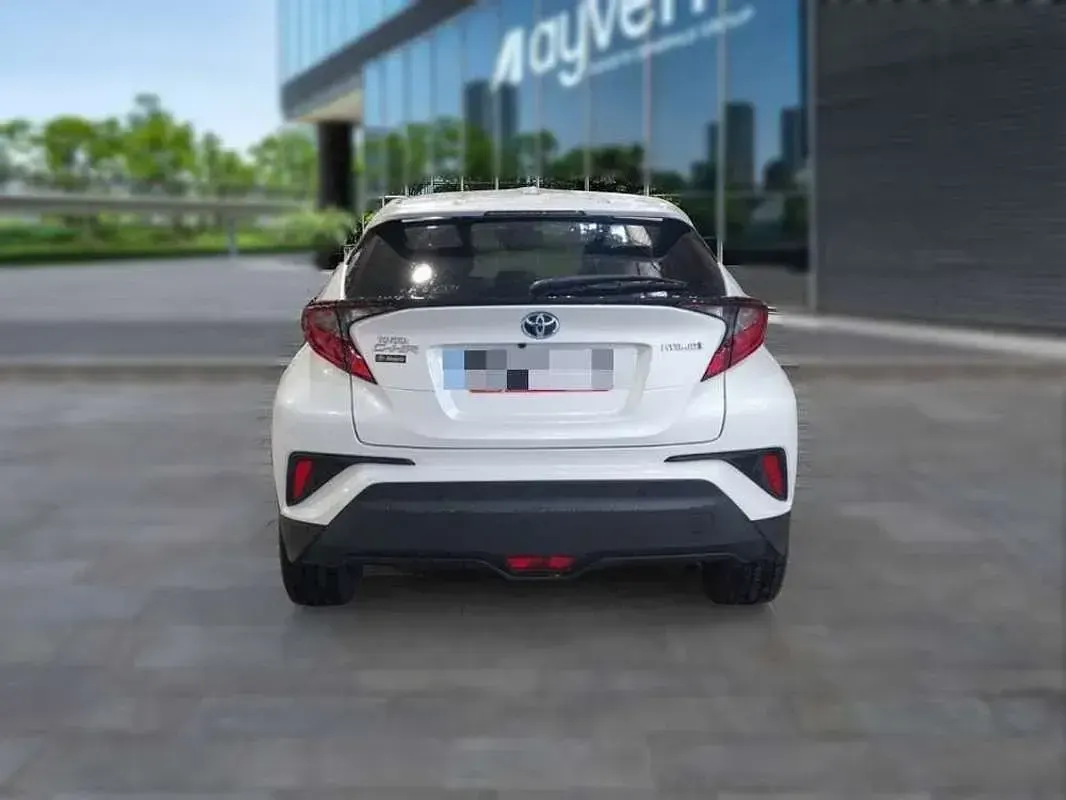 Usado Toyota C-HR+ Advance 122 CV (89 kW) 2022 Blanco SUV
