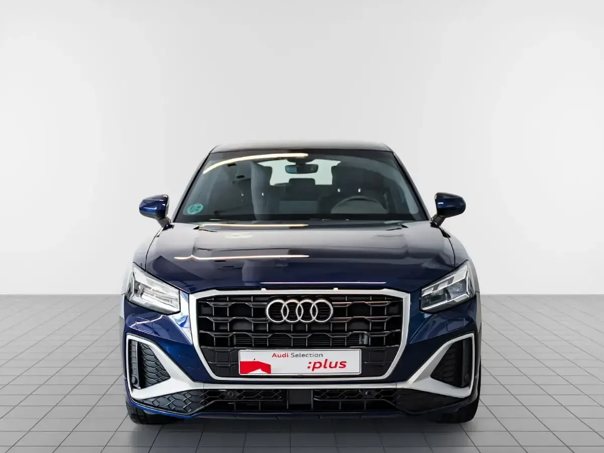 Usado Audi Q2 116 CV (85 kW) 2024 Azul SUV