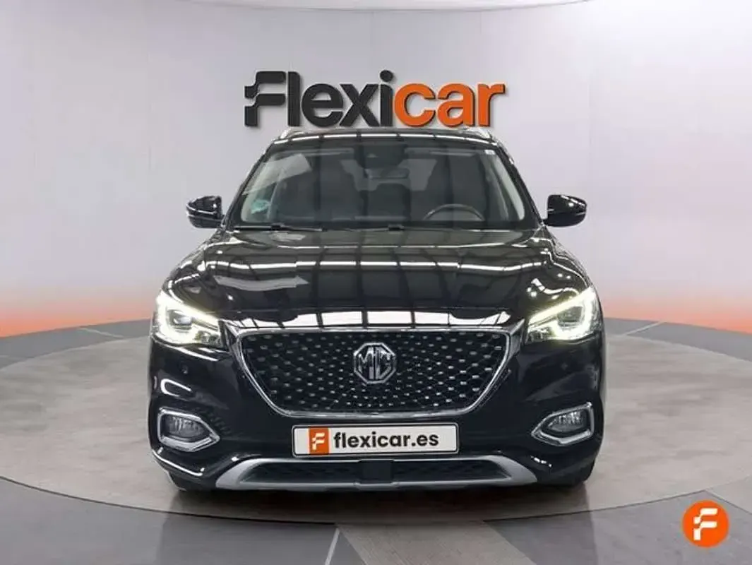 Begagnad MG HS Luxury 162 HK (119 kW) 2023 Svart SUV