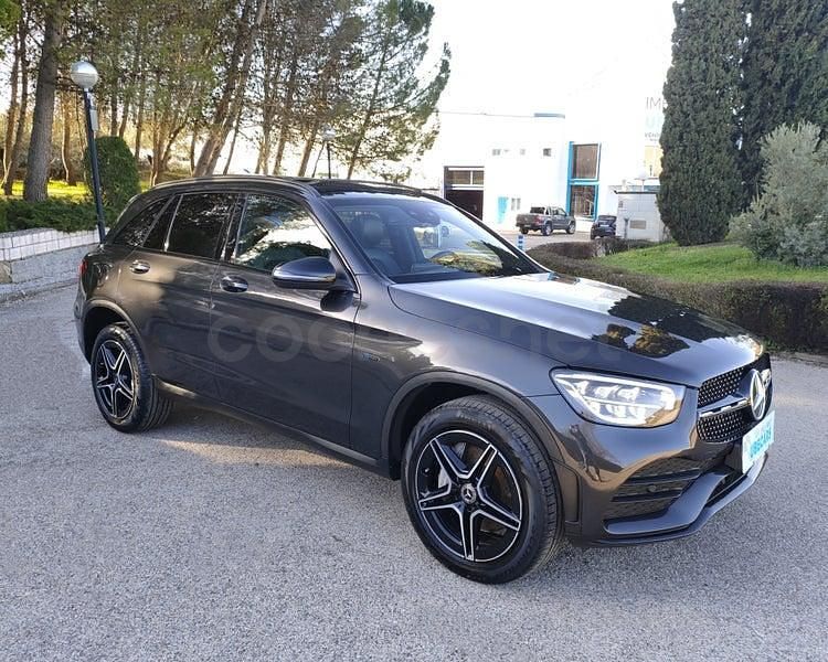 Usado Mercedes GLC300e 333 CV (244 kW) 2022 Negro SUV