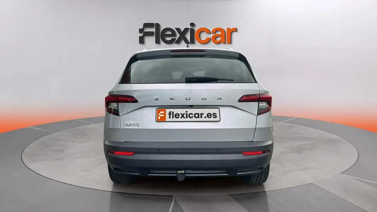Usado Skoda Karoq Ambition 150 CV (110 kW) 2020 Gris SUV