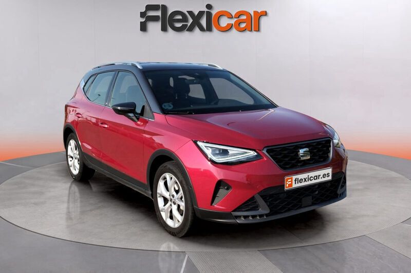Rojo Usado 2023 Seat Arona FR SUV | 19.390 € (Un poco caro) - Imagen 1/4