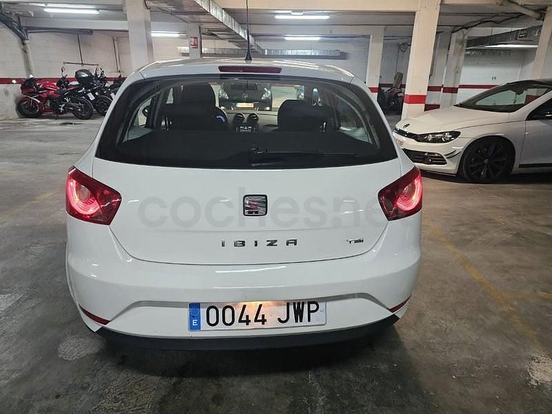 Usado Seat Ibiza Reference 90 CV (66 kW) 2017 Blanco Berlina