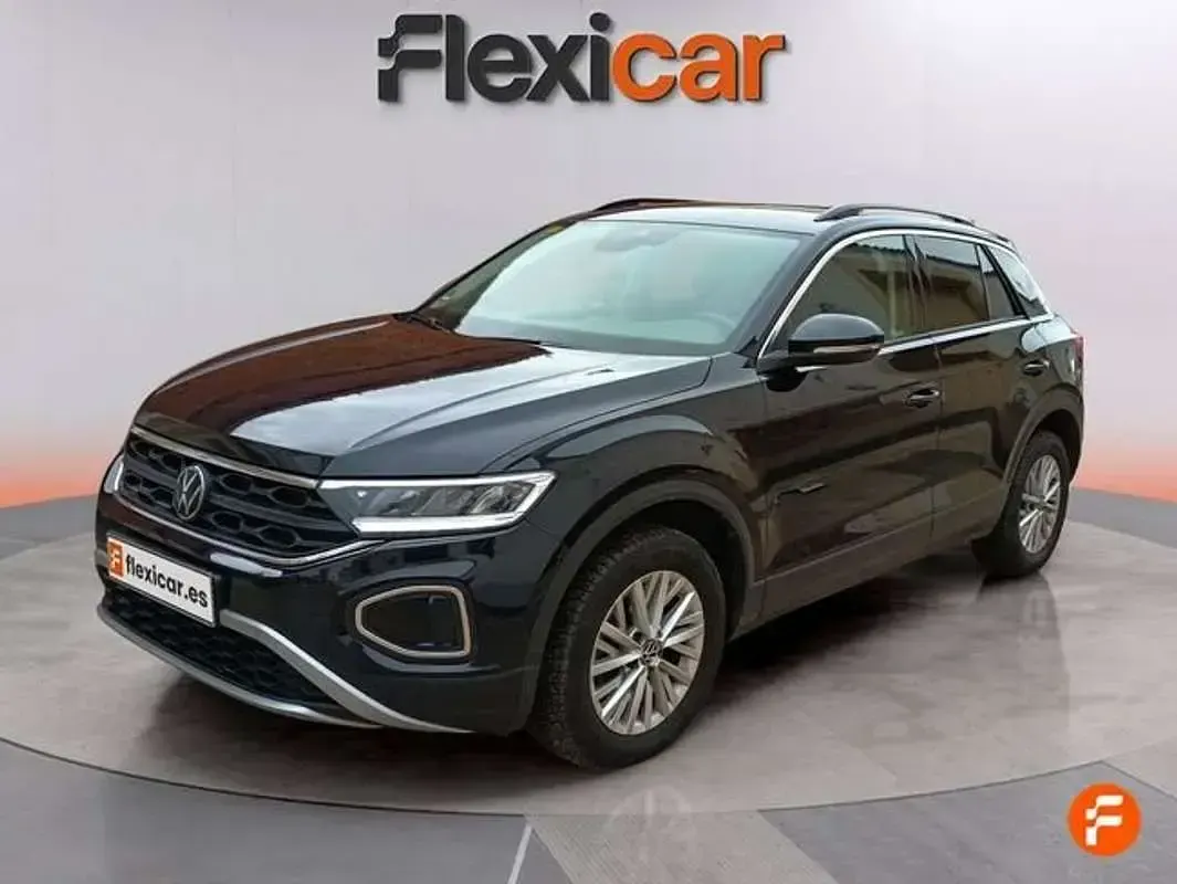 Usado VW T-Roc 116 CV (85 kW) 2025 Negro SUV