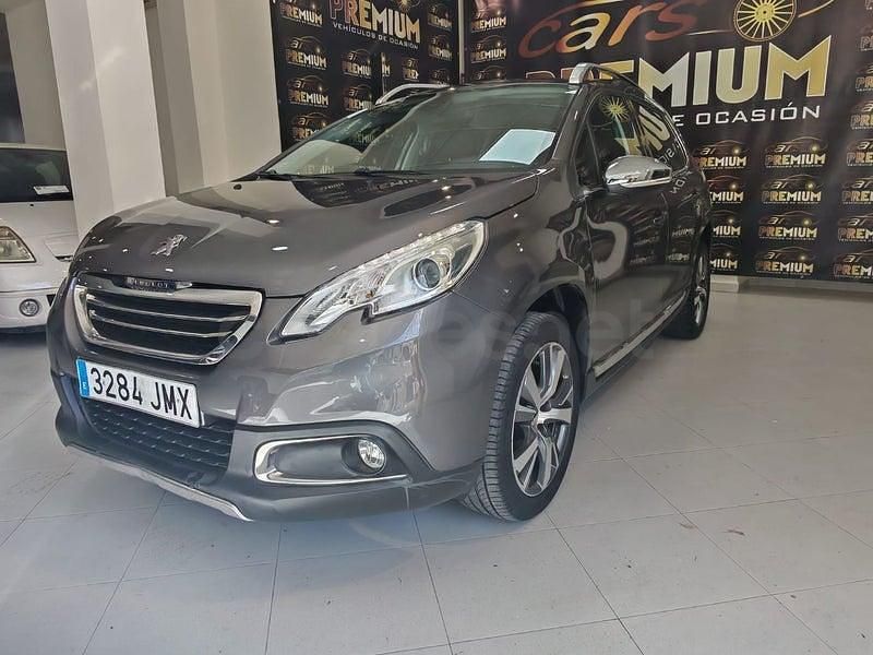 Usado Peugeot 2008 Active 100 CV (73 kW) 2016 Gris / plata SUV