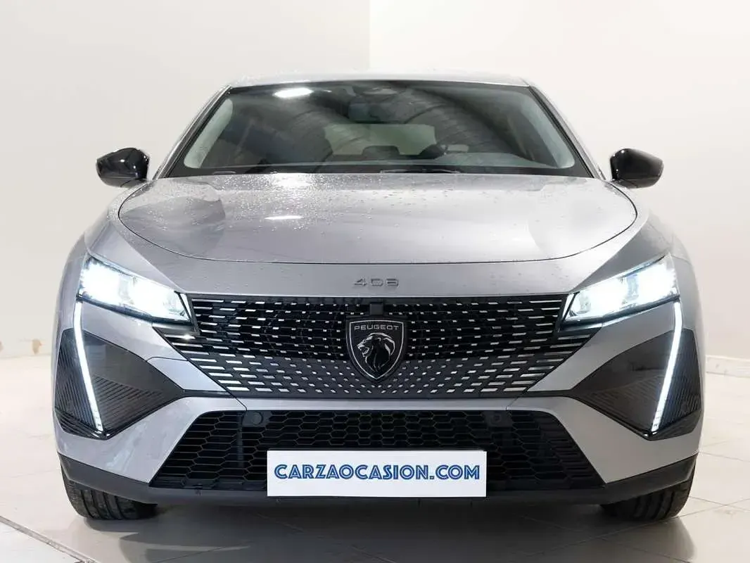 Usado Peugeot 408 Allure 131 CV (96 kW) 2023 Gris SUV