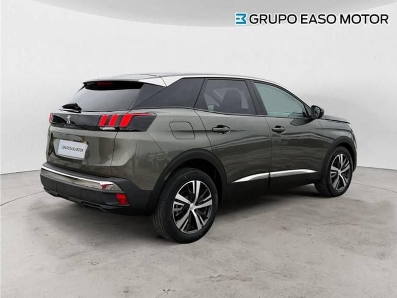 Usado Peugeot 3008 Allure 130 CV (95 kW) 2020 Gris SUV