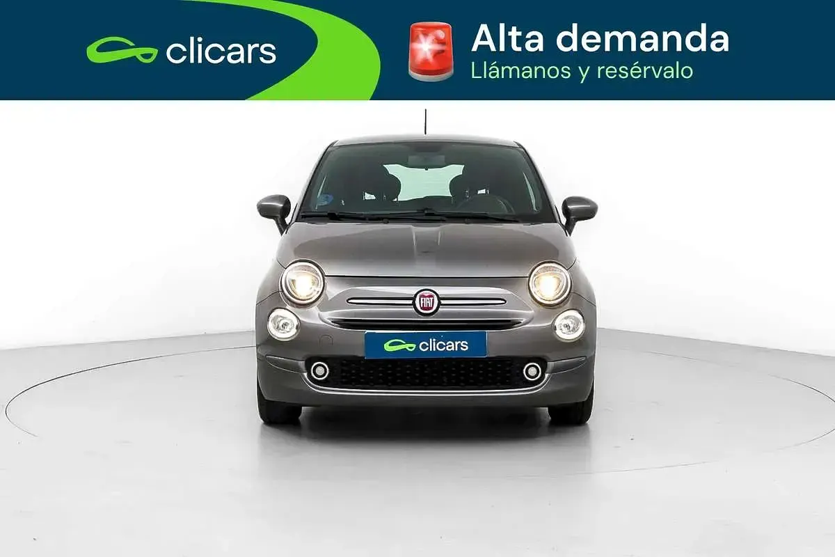 Usado Fiat 500 71 CV (52 kW) 2022 Gris Utilitario
