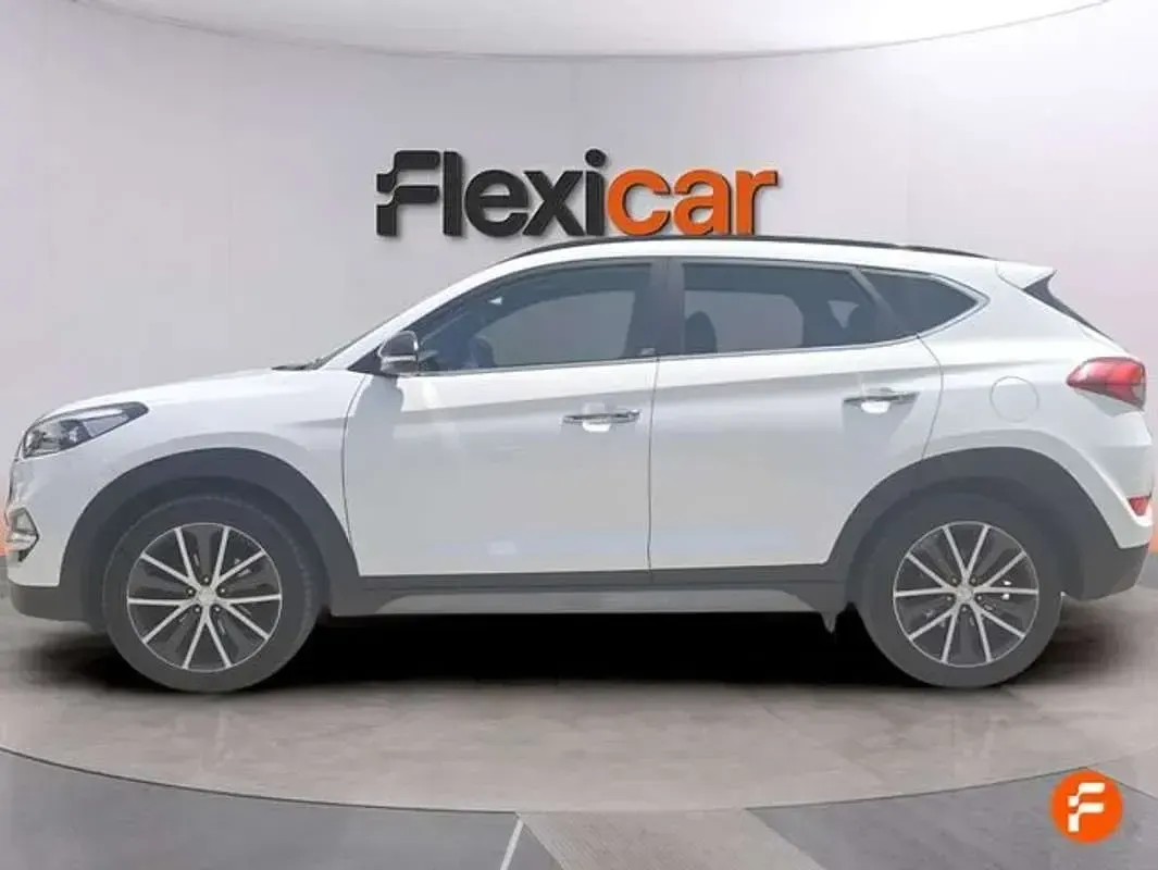 Usado Hyundai Tucson 116 CV (85 kW) 2018 Gris SUV
