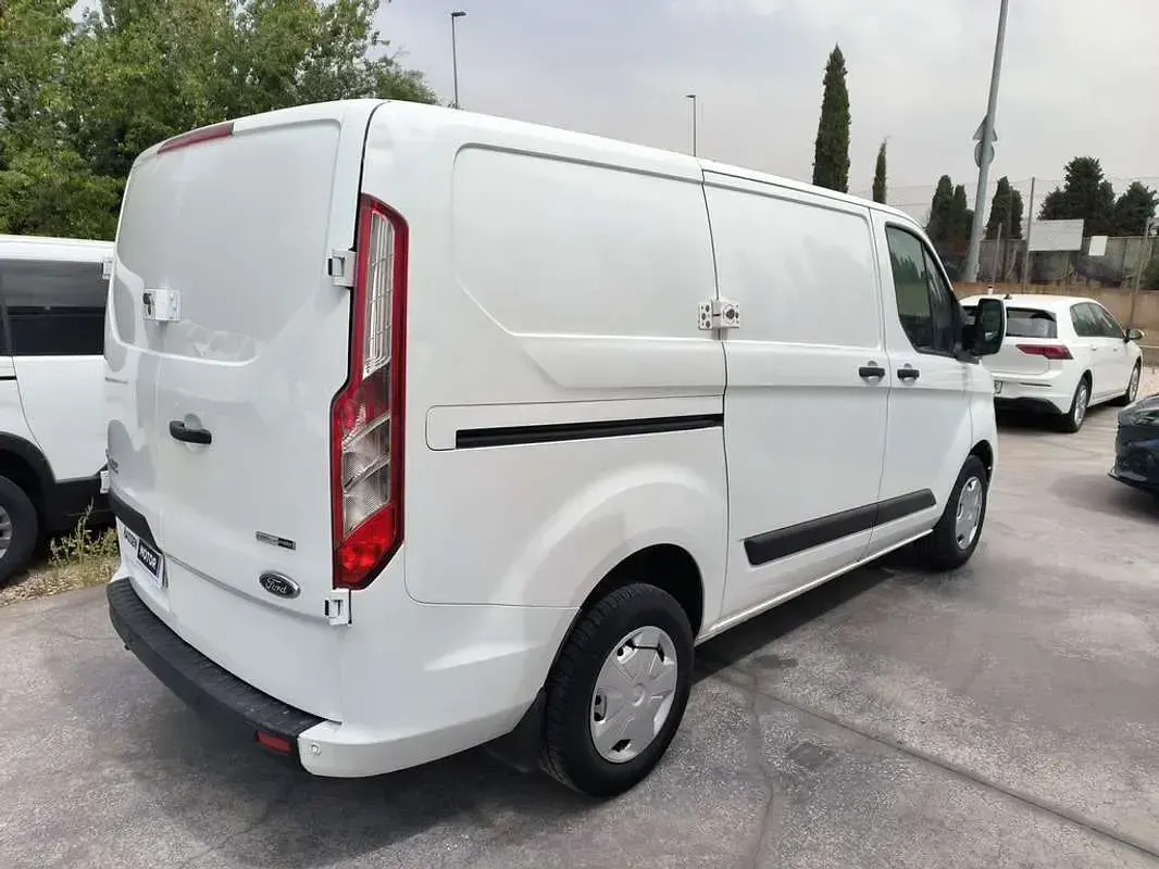 Usado Ford Transit Trend 129 CV (94 kW) 2021 Blanco Van