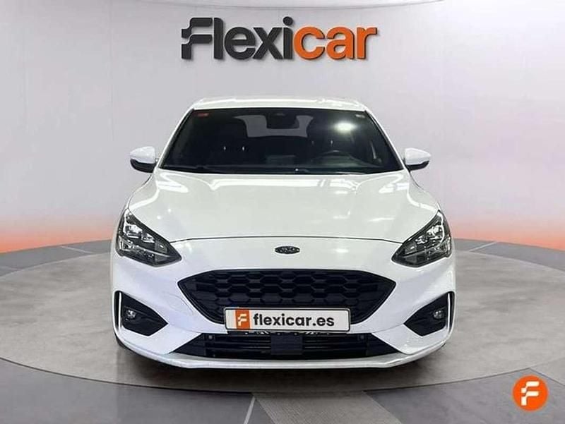 Usado Ford Focus ST-Line 125 CV (91 kW) 2018 Blanco Utilitario