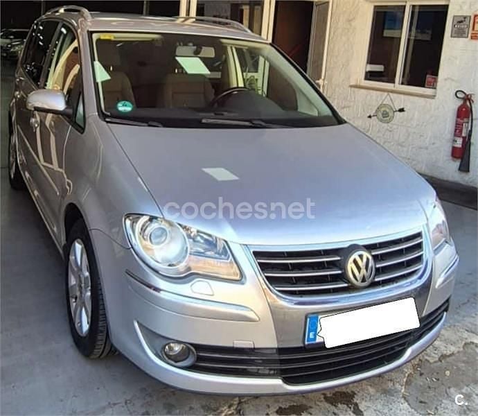 Gris / plata Usado 2008 VW Touran Edition Monovolumen | 6000 € (Buen precio) - Imagen 1/4