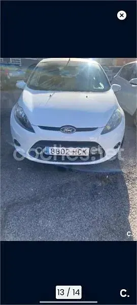 Usado Ford Fiesta Trend 60 CV (44 kW) 2011 Blanco Berlina
